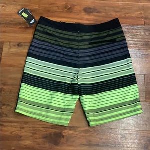 Hurley Swim - Brand new Hurley men’s swim trunks 38 Hurley Swim - Brand new Hurley men’s swim trunks 38